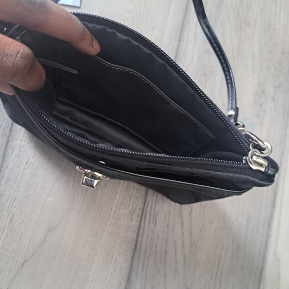 Vintage COACH Wristlet - Picture 2 of 4